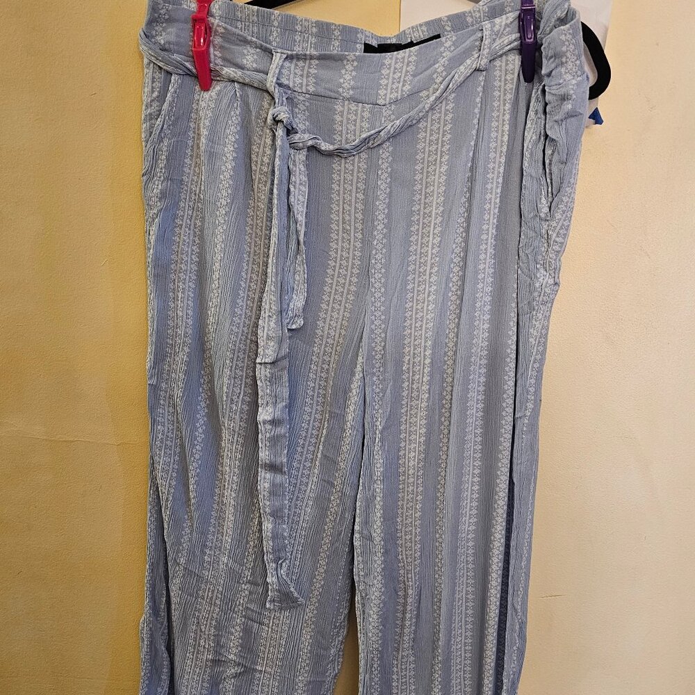 torrid wide leg gauze/ crinkle trousers NWOT